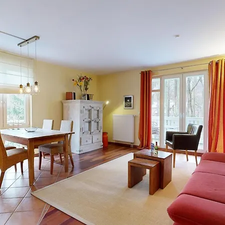 Strandnahe Fewos Mit 2 Schlafzimmern Und Balkon, Residenz Prorer Wiek, アパート ビンツ