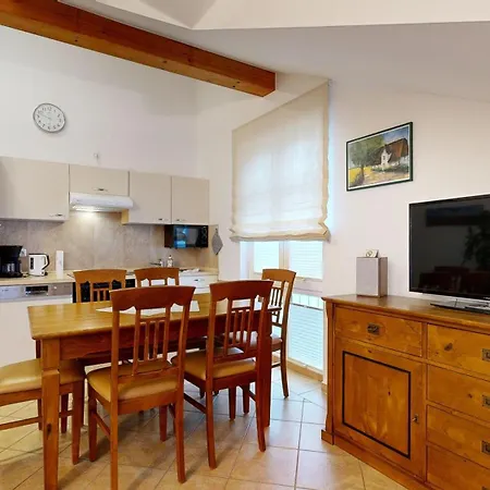 아파트 Strandnahe Fewos Mit 2 Schlafzimmern Und Balkon, Residenz Prorer Wiek, *