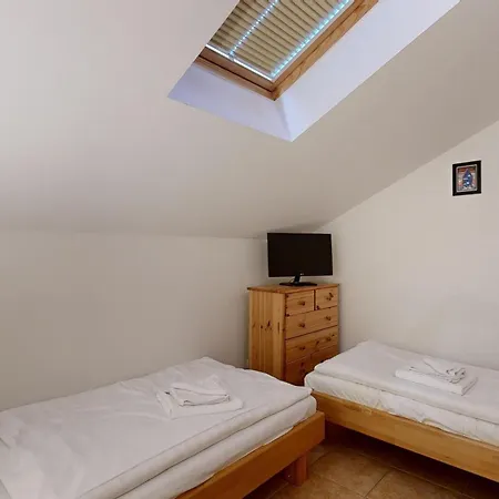 Strandnahe Fewos Mit 2 Schlafzimmern Und Balkon, Residenz Prorer Wiek, ビンツ