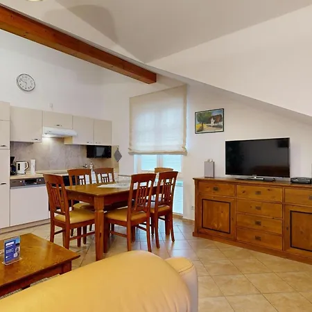 Apartment Strandnahe Mit 2 Schlafzimmern Und Balkon, Residenz Prorer Wiek, *