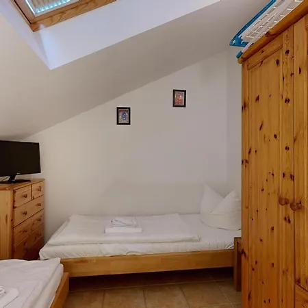 Strandnahe Fewos Mit 2 Schlafzimmern Und Balkon, Residenz Prorer Wiek, 公寓 宾茨