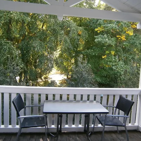 Strandnahe Fewos Mit 2 Schlafzimmern Und Balkon, Residenz Prorer Wiek, * 宾茨