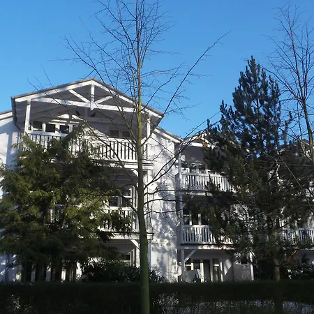 Strandnahe Fewos Mit 2 Schlafzimmern Und Balkon, Residenz Prorer Wiek, 公寓