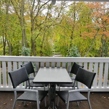 Strandnahe Fewos Mit 2 Schlafzimmern Und Balkon, Residenz Prorer Wiek, 公寓 *