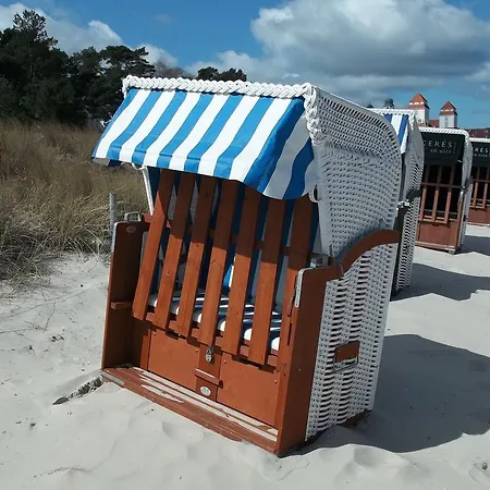 Strandnahe Fewos Mit 2 Schlafzimmern Und Balkon, Residenz Prorer Wiek, *