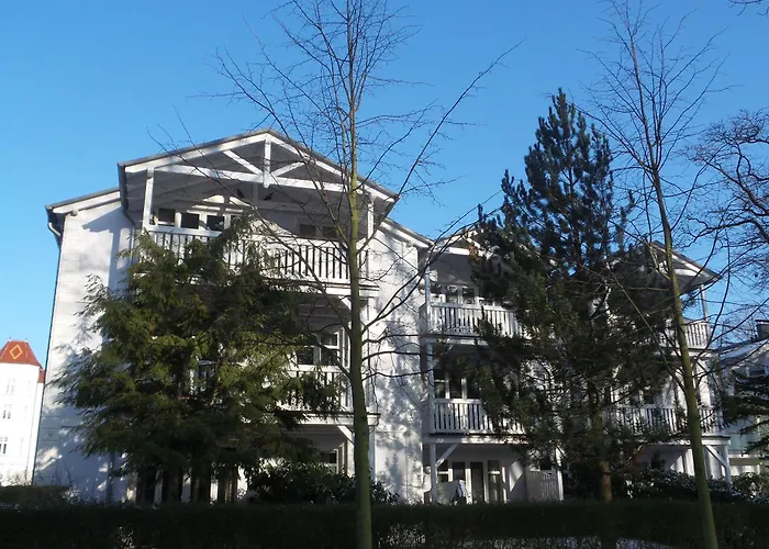Strandnahe Mit 2 Schlafzimmern Und Balkon, Residenz Prorer Wiek, 아파트